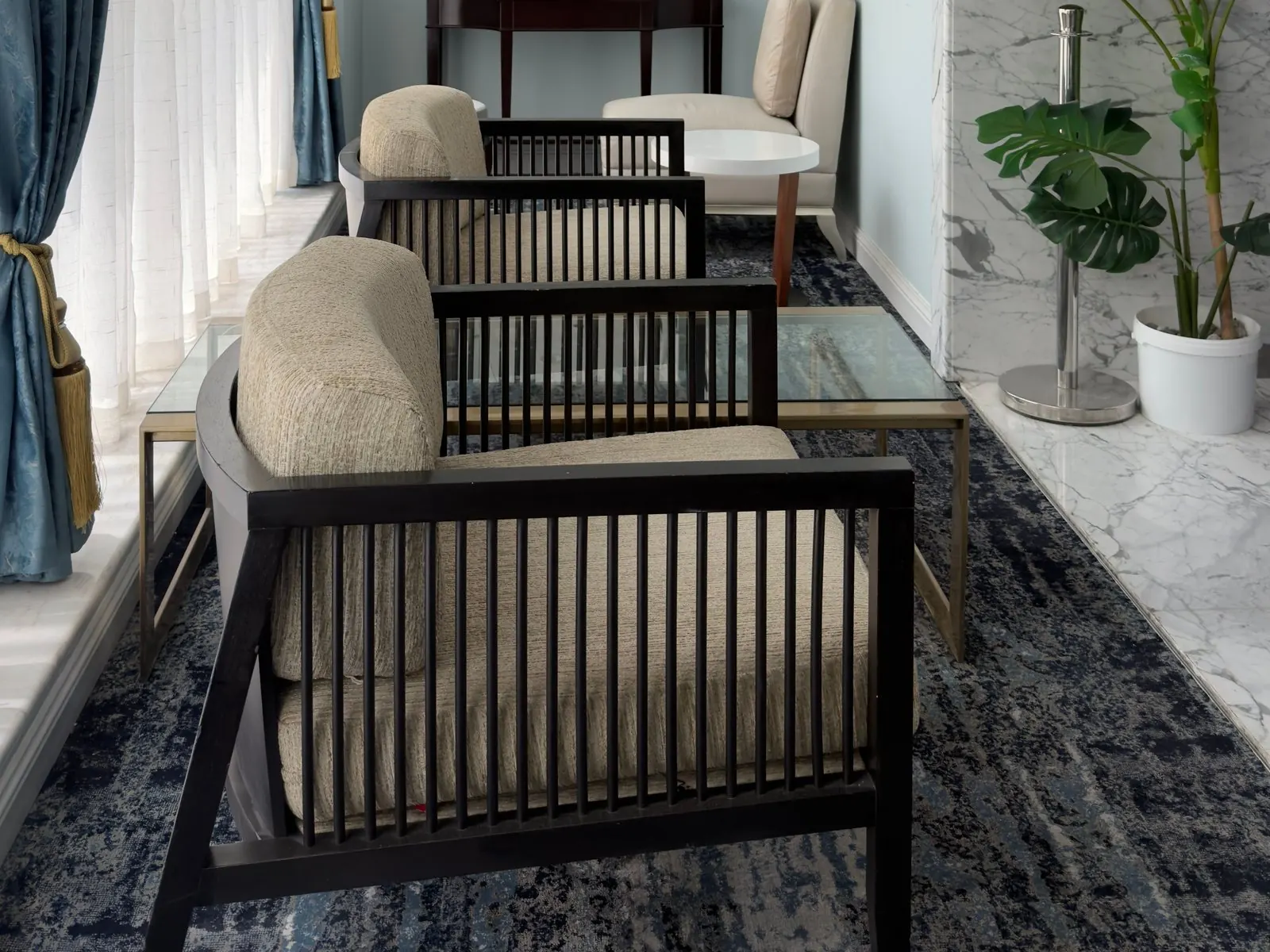 Ghế lounge trong không gian sảnh — hình ảnh minh họa